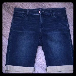 Juicy Couture ladies thigh length shorts